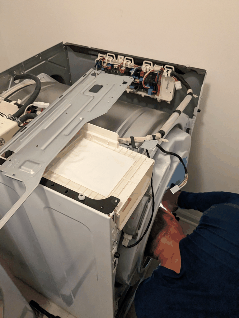 Diagnosing and repairing drainage pump issues on a Bosch dishwasher in Center City Philadelphia